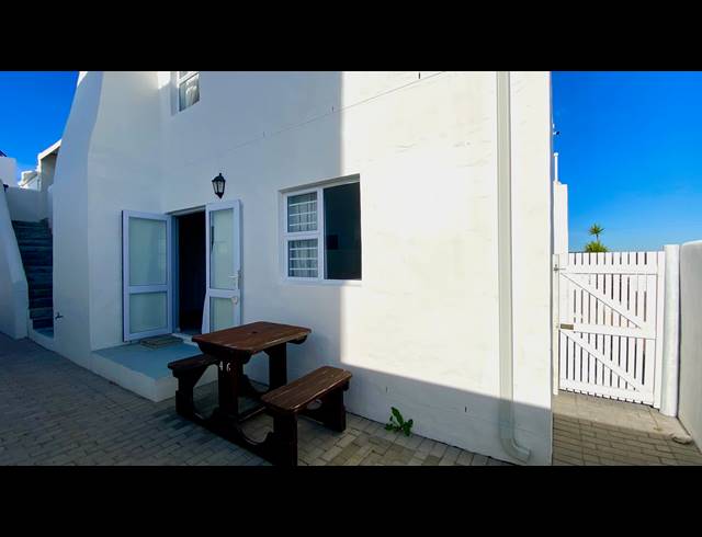 5 BEDROOM HOUSE FOR SALE IN DWARSKERSBOS